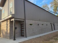 Building Photo - 1814 E 4th St