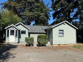 Building Photo - 10926 SE Linwood Ave