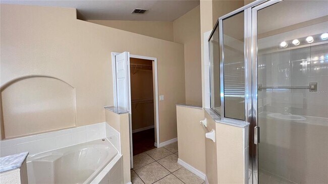 Building Photo - 15915 Heron Hill St