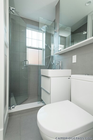 Building Photo - 17 Forest St