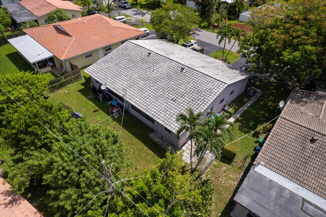 Building Photo - 4108 NW 79th Ave