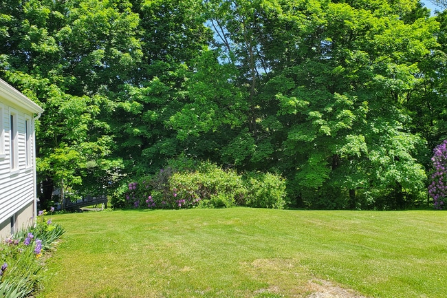 Building Photo - 148 Old Mill Rd