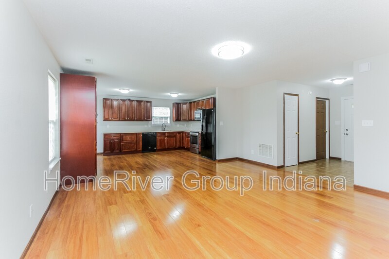 Building Photo - 108 Camelia Ct
