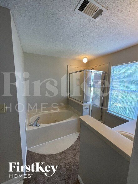 Building Photo - 1809 Black Bear Cir W