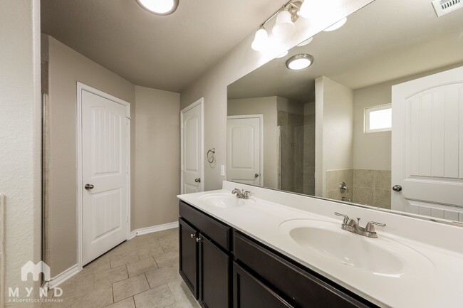 Building Photo - 15453 Bobwhite Quail