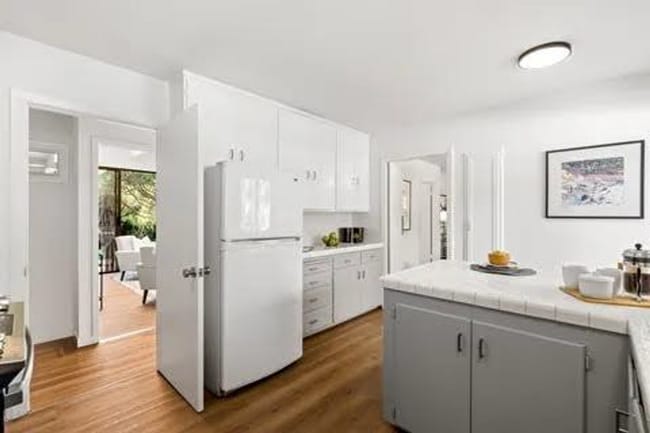 Building Photo - Charming 3bd/3bth Mid Century Home in Lark...