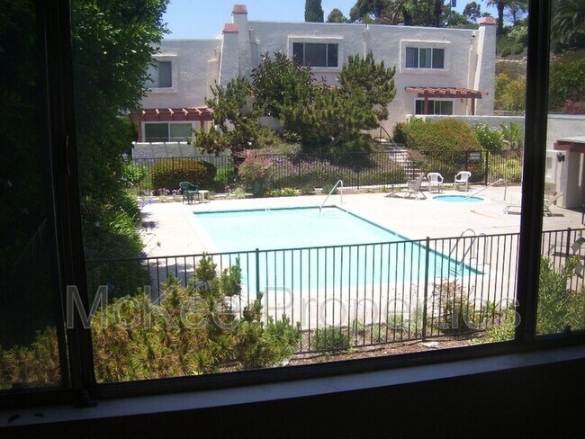 Building Photo - 5430 Linda Vista Rd
