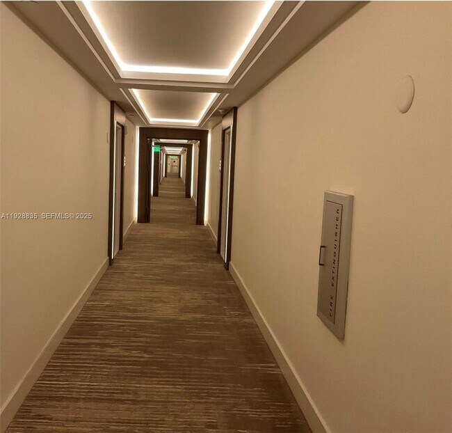 Building Photo - 2301 Collins Ave