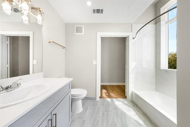 Building Photo - 3522 Main St