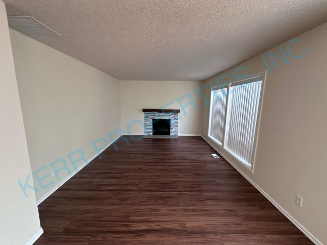 Building Photo - 15108 SE Bradford Rd