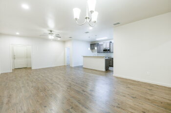 Building Photo - Newer Townhome Located South Of Town Near ...