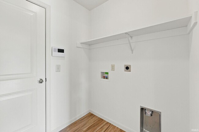 Building Photo - 14072 Aloes Psge