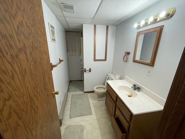 Building Photo - 747 Wild West Ln SW