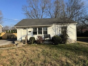 Building Photo - 1304 Cabell Dr