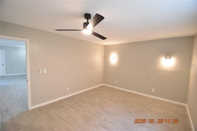 Building Photo - 4060 N Little Hawk Point