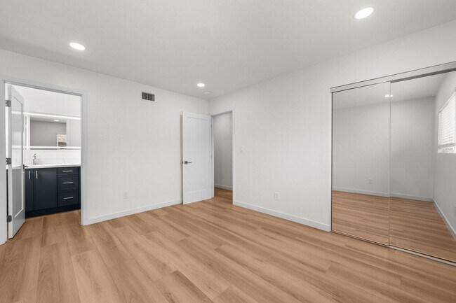 Building Photo - 4922 Tierra Baja Way