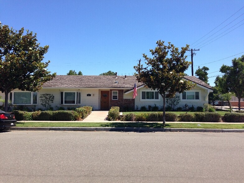 Building Photo - 508 Grove Ave