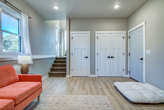 Building Photo - 2537 Otter Creek Trail