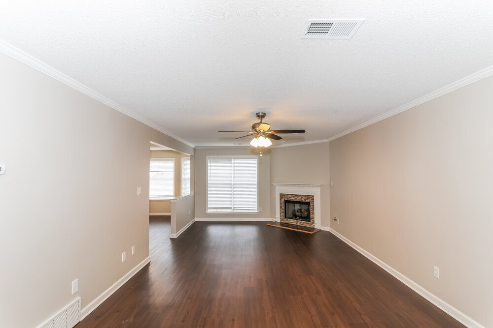 Building Photo - 1074 Red Fern Cir W