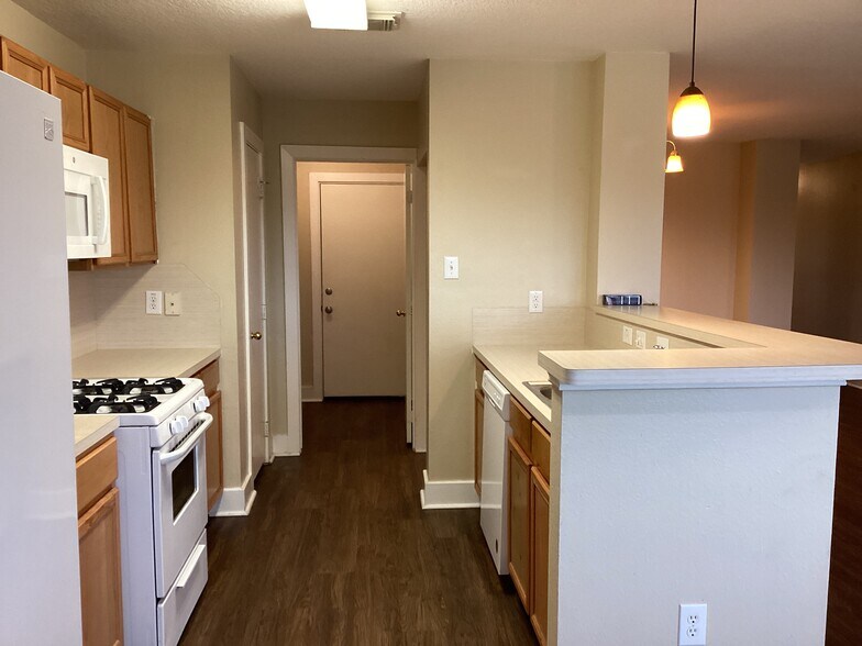 Building Photo - 255 Crystal Isle Dr