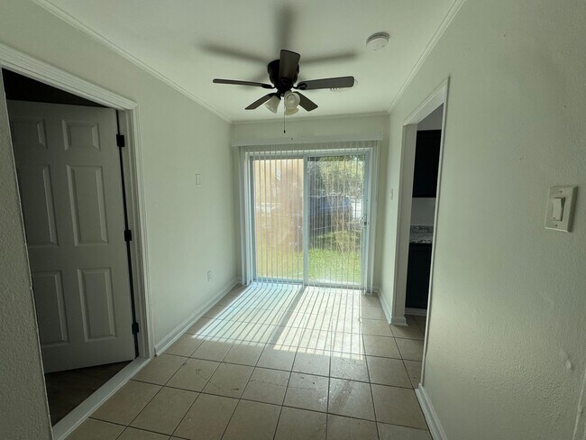 Building Photo - 6499 Marcie St