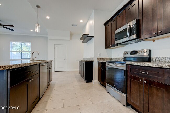 Building Photo - 16075 N 30th St