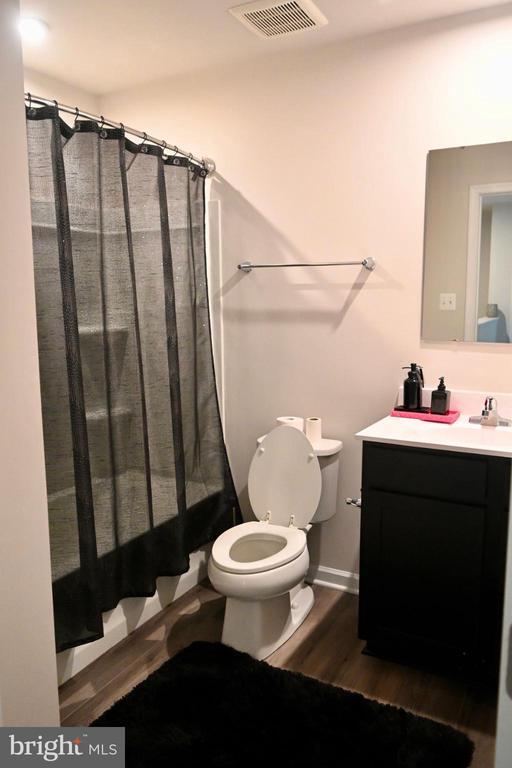 Building Photo - 110 Mariners Wy