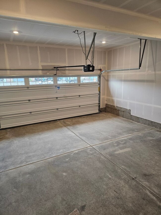 Building Photo - Brand New 4 Bedroom Home in Moreal Meadows! Close to Freeway & JBLM!