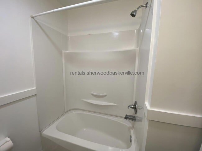 Building Photo - 504 E Atlantic St