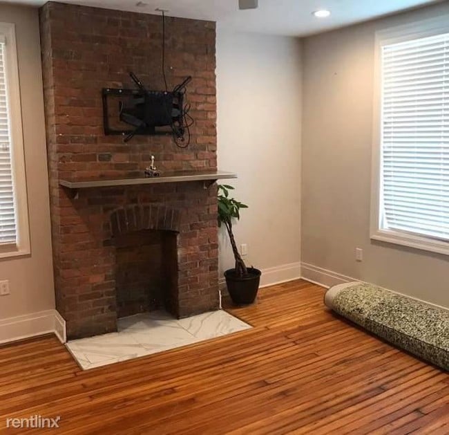 Building Photo - 3 br, 2.5 bath House - 303 Belonda St