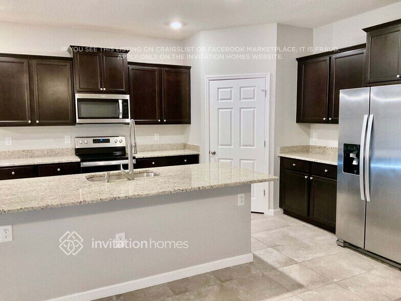 Building Photo - 4504 Magenta Isles Dr