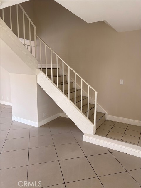 Building Photo - 2855 N Cottonwood St