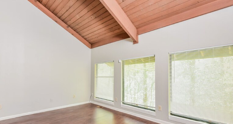 Building Photo - Room in Townhome on Terrace Trail