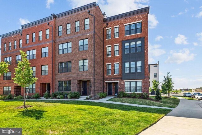 Building Photo - 22318 Roanoke Rise Terrace