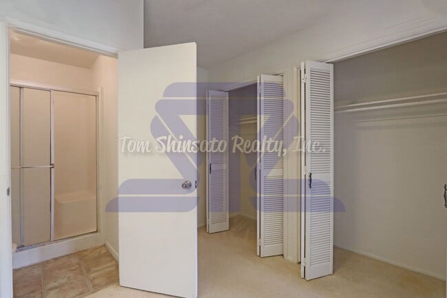 Building Photo - Townhouse at Mariner's Village 2