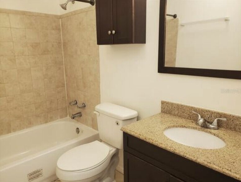 Building Photo - 7609 La Mesita Ct