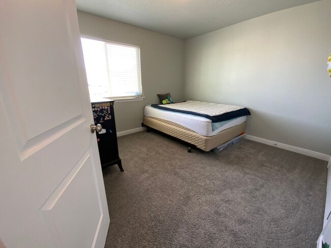 Building Photo - 5549 Dornton Ct