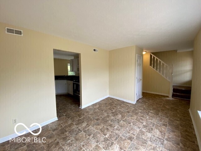 Building Photo - 6130 Tybalt Ln