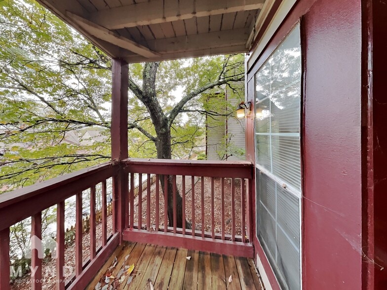 Building Photo - 1213 Waterville Ct