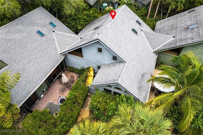 Building Photo - 1323 Solana Rd