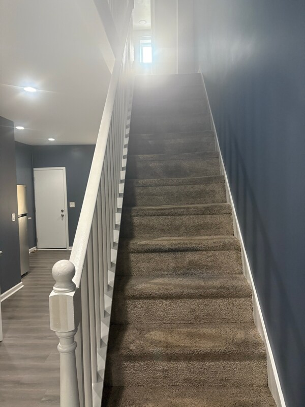 Building Photo - 639 E 29th St