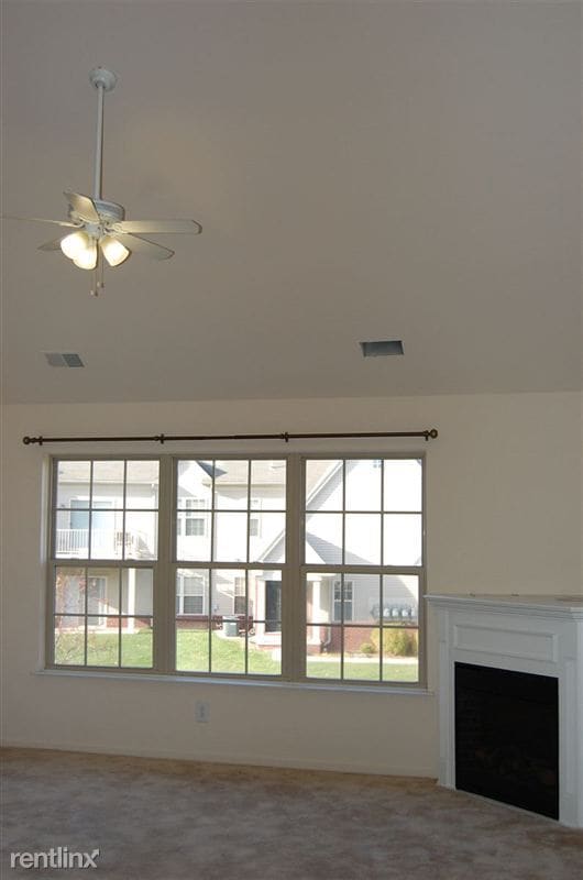 Building Photo - 1328 Addington Ln