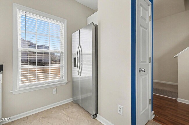 Building Photo - 233 Woodson Dr