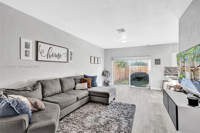 Building Photo - 8518 SW 214th Ln