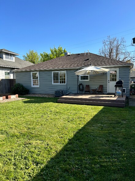 Building Photo - 2225 Breyman St NE