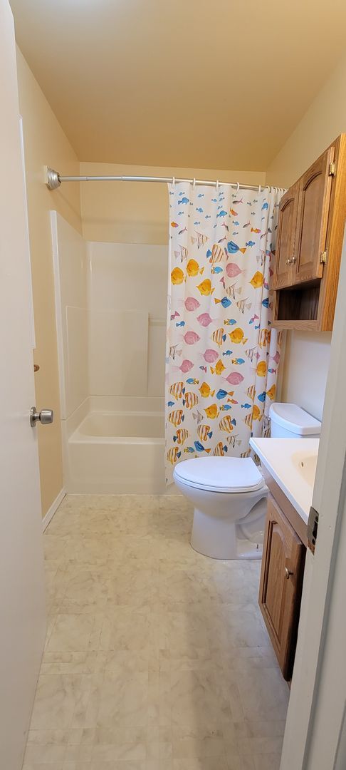 Building Photo - 17900 NE Hillsboro Hwy