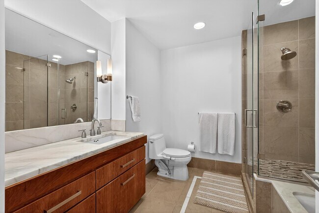 Building Photo - 25 Hudson St