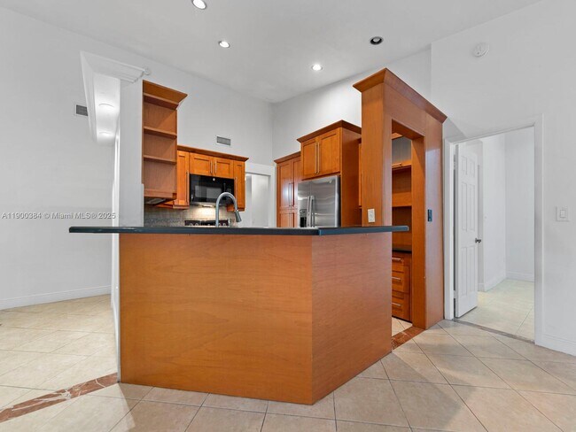 Building Photo - 9941 Costa Del Sol Blvd