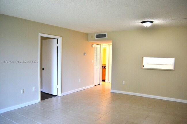 Building Photo - 8005 SW 107th Ave
