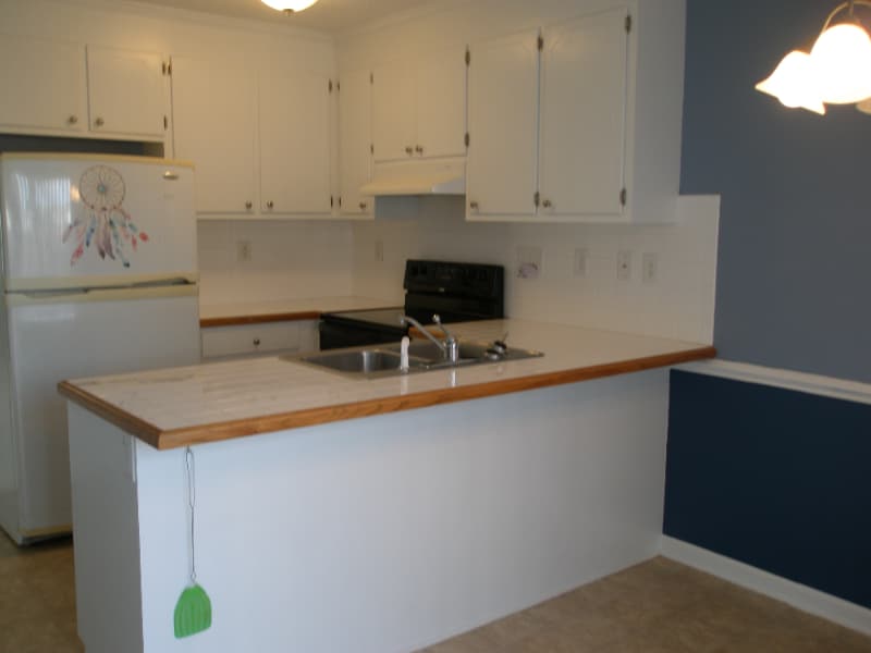 Building Photo - 2330 Vineyard Dr